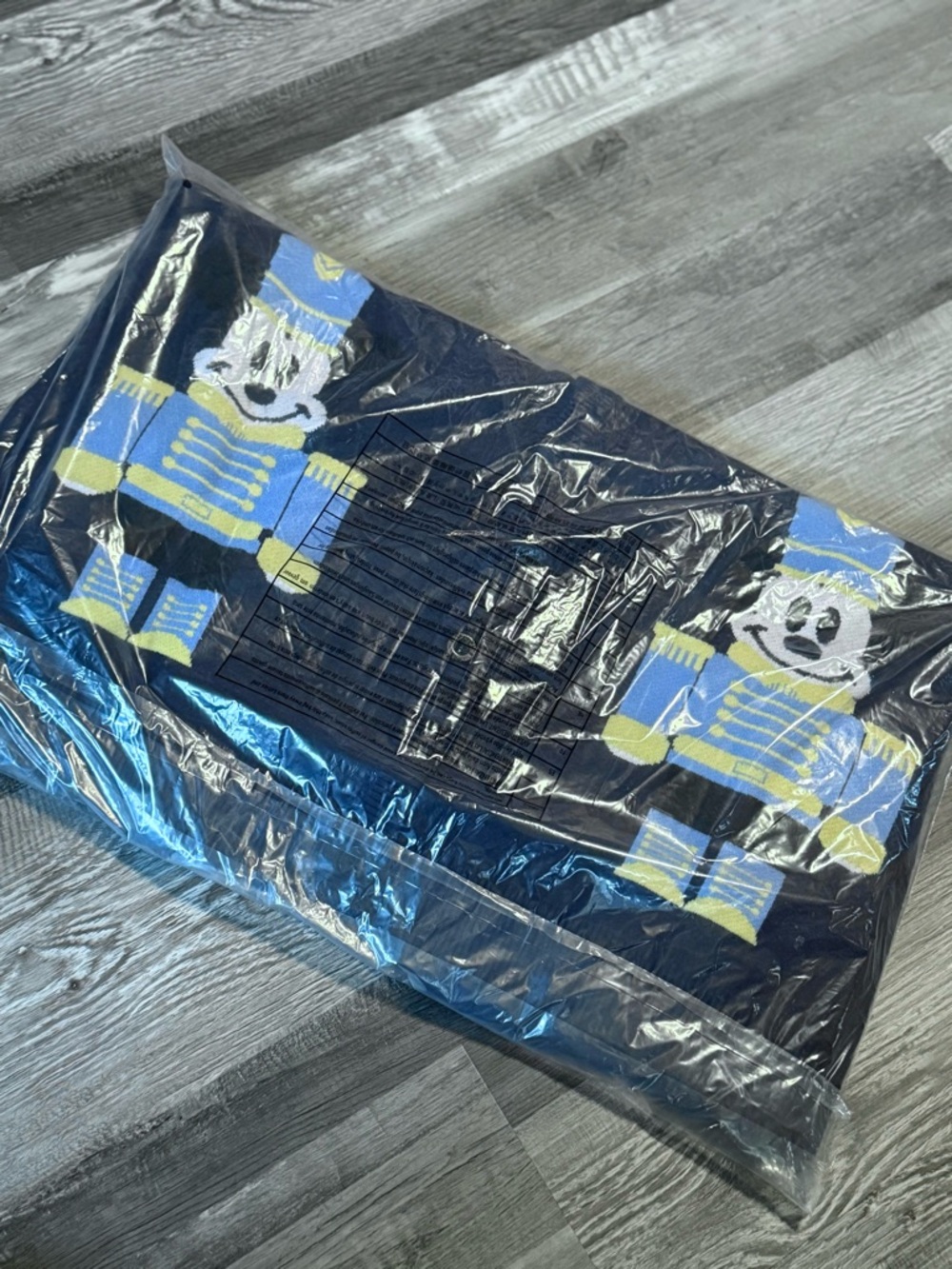 Disney Christmas - MICKEY NUTCRACKER CARDIGAN (4x) - Picture 9 of 10
